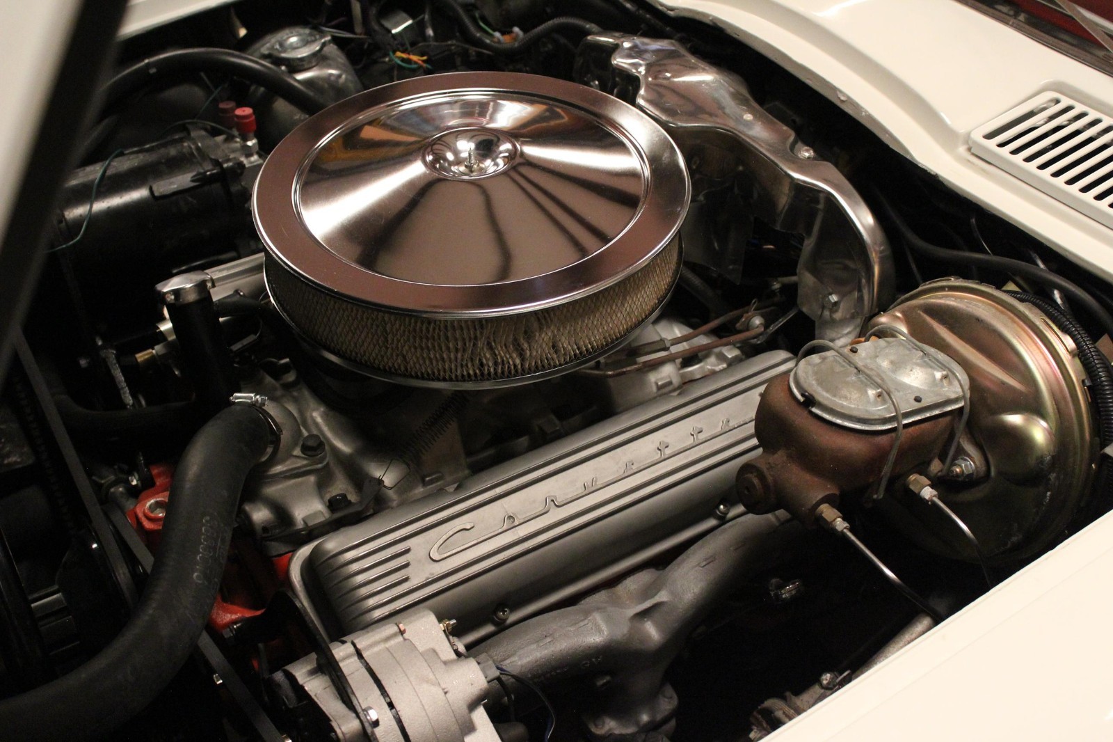 Chevrolet-Corvette-1965-Coupe-19