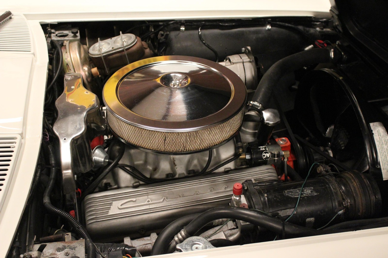 Chevrolet-Corvette-1965-Coupe-20
