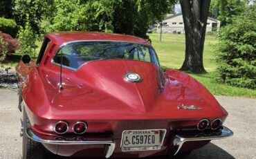 Chevrolet-Corvette-1965-Coupe-3