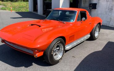 Chevrolet-Corvette-1965-Coupe-3