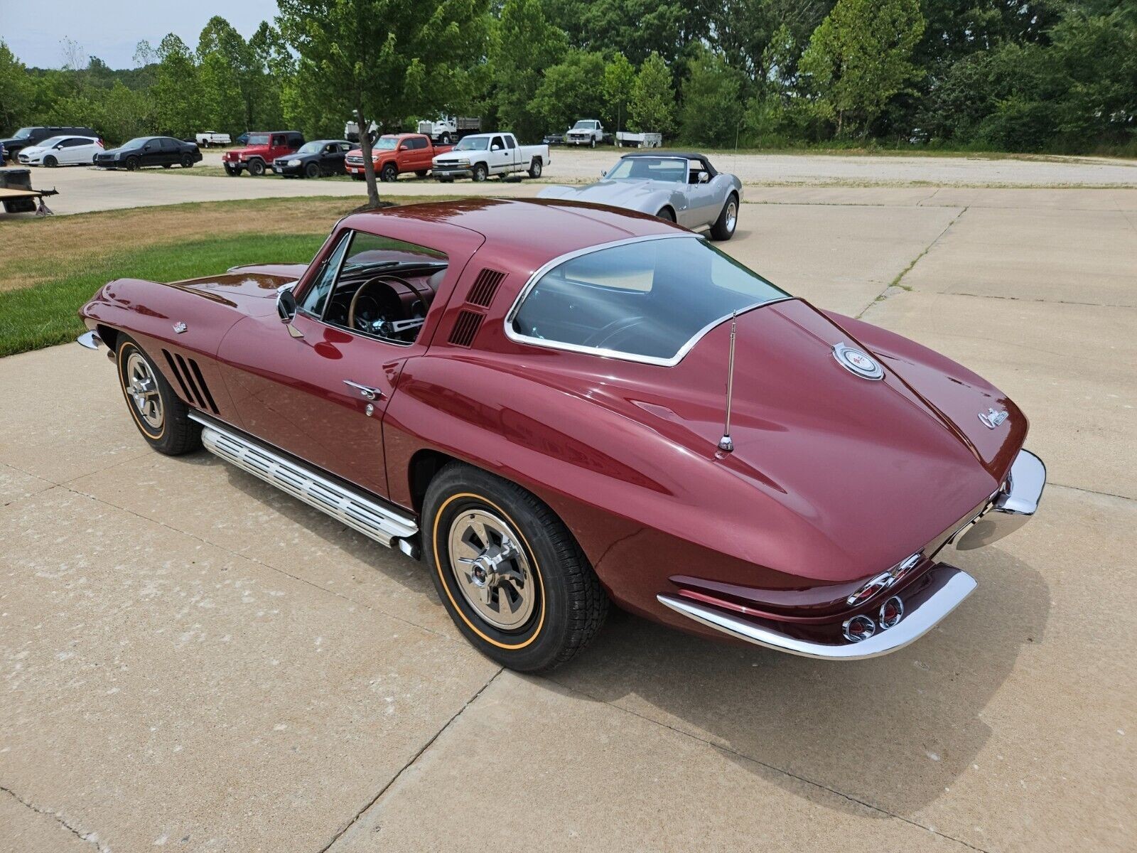 Chevrolet-Corvette-1965-Coupe-31