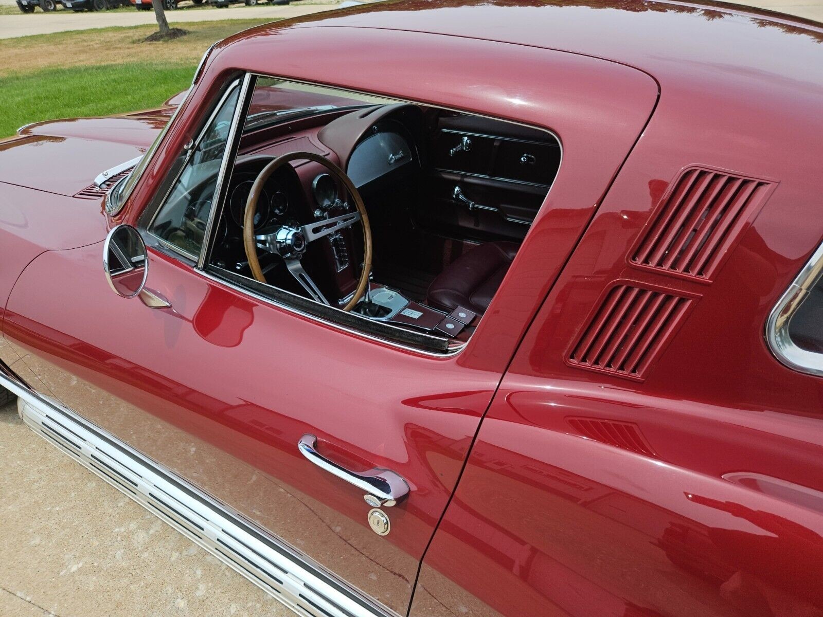 Chevrolet-Corvette-1965-Coupe-32