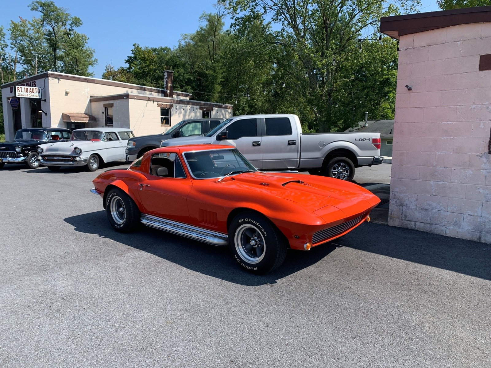 Chevrolet-Corvette-1965-Coupe-4