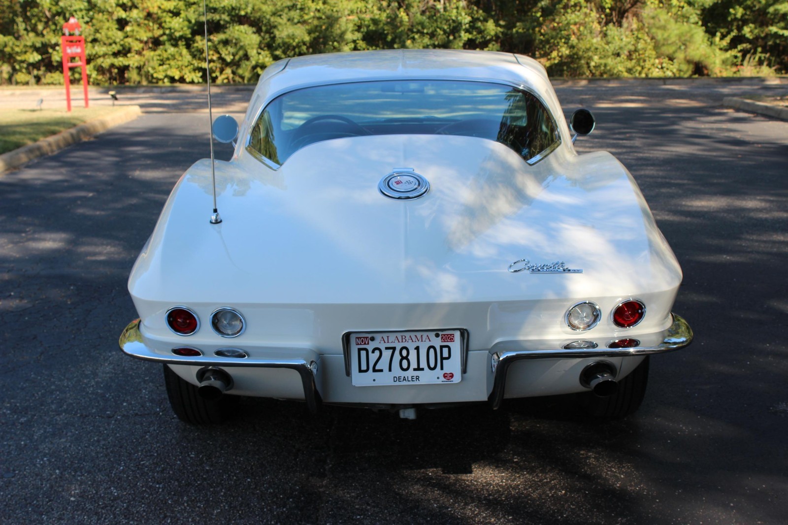 Chevrolet-Corvette-1965-Coupe-5