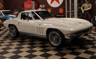 Chevrolet-Corvette-1965-Coupe-6