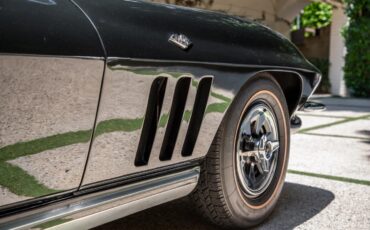 Chevrolet-Corvette-1965-Glen-Green-Saddle-10