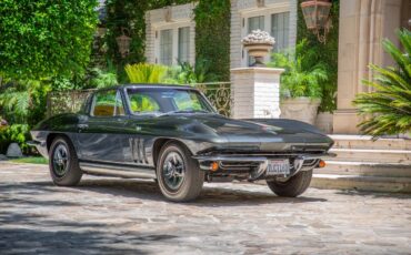 Chevrolet-Corvette-1965-Glen-Green-Saddle-18