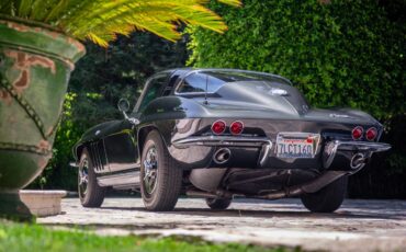 Chevrolet-Corvette-1965-Glen-Green-Saddle-19