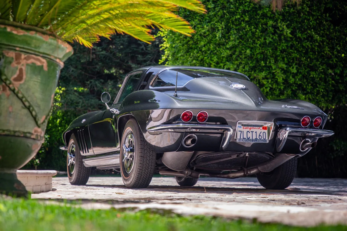 Chevrolet-Corvette-1965-Glen-Green-Saddle-19