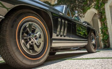 Chevrolet-Corvette-1965-Glen-Green-Saddle-6