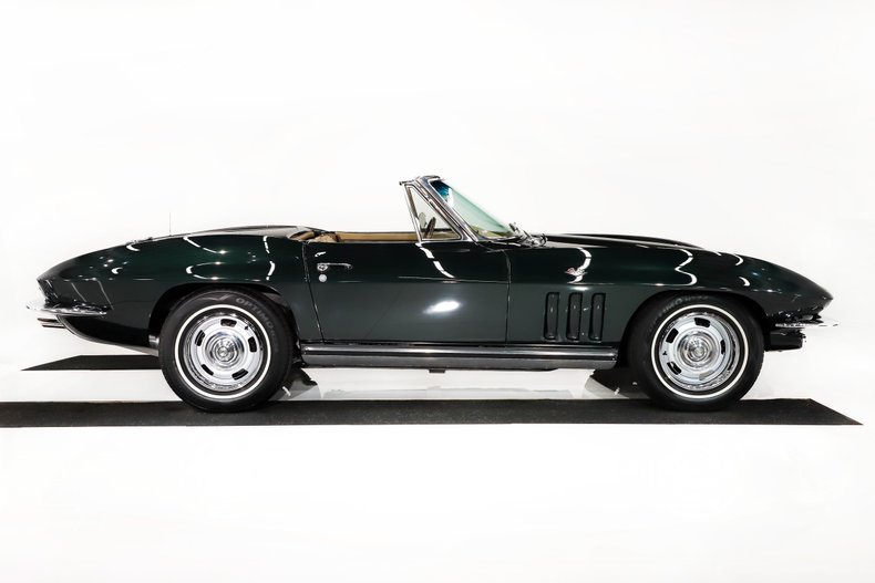 Chevrolet-Corvette-1965-Glen-Green-Tan-17
