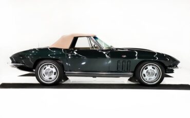 Chevrolet-Corvette-1965-Glen-Green-Tan-29