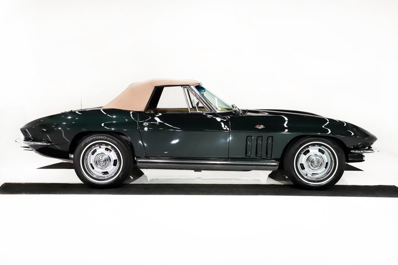Chevrolet-Corvette-1965-Glen-Green-Tan-29