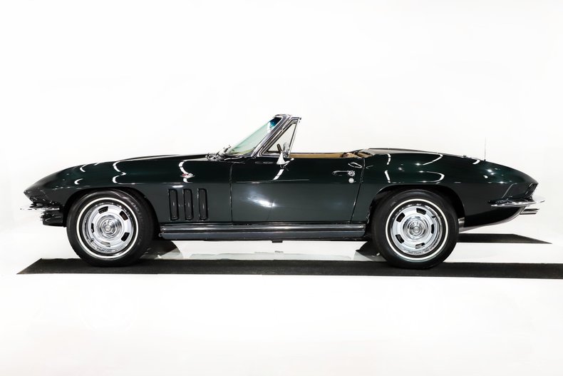 Chevrolet-Corvette-1965-Glen-Green-Tan-38