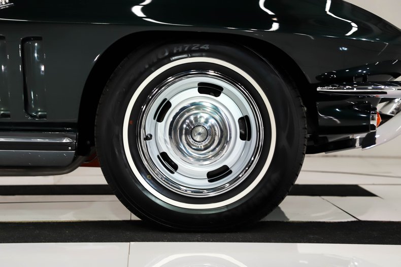 Chevrolet-Corvette-1965-Glen-Green-Tan-44