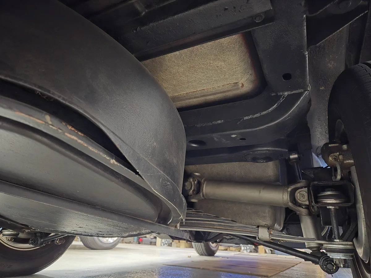 Chevrolet-Corvette-1965-Red-Red-19