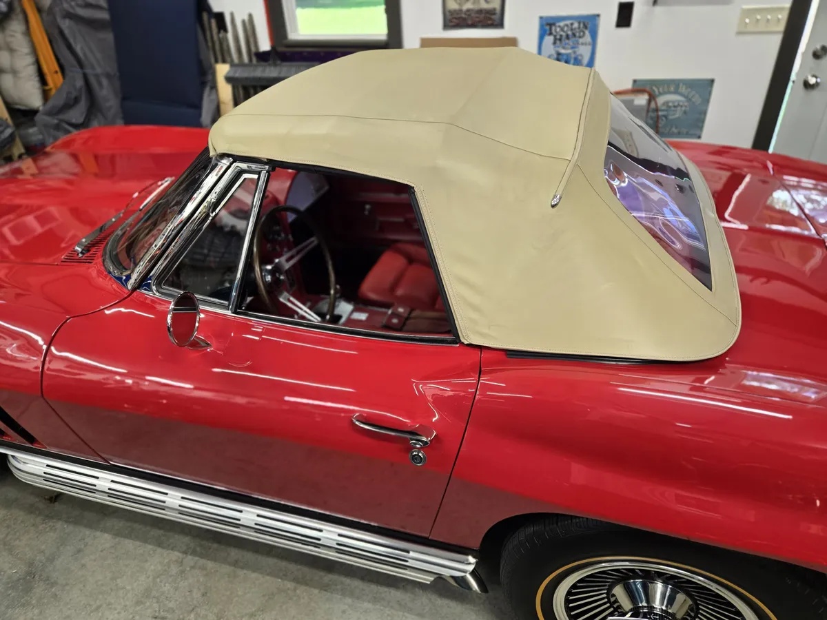 Chevrolet-Corvette-1965-Red-Red-4