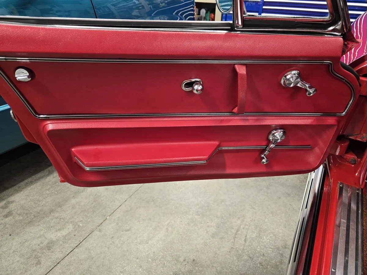 Chevrolet-Corvette-1965-Red-Red-6