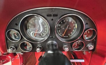 Chevrolet-Corvette-1965-Red-Red-8