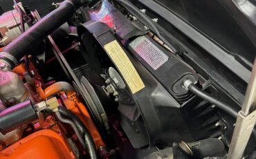 Chevrolet-Corvette-1965-White-Red-12