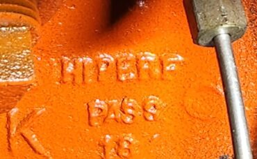 Chevrolet-Corvette-1965-White-Red-19