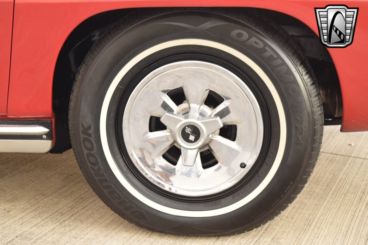 Chevrolet-Corvette-1965-convertible-11
