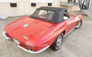 Chevrolet-Corvette-1965-convertible-12