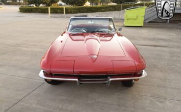 Chevrolet-Corvette-1965-convertible-36