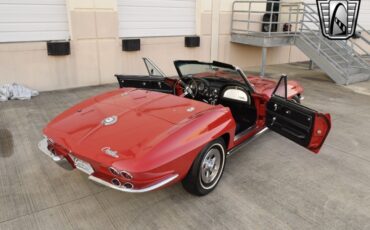 Chevrolet-Corvette-1965-convertible-39