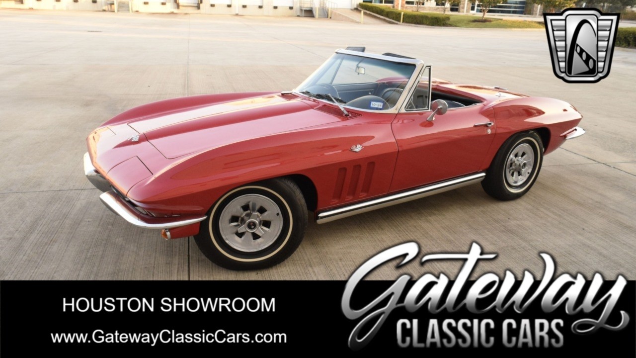 Chevrolet-Corvette-1965-convertible
