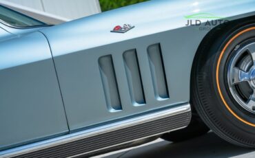 Chevrolet-Corvette-1966-37
