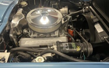 Chevrolet-Corvette-1966-5