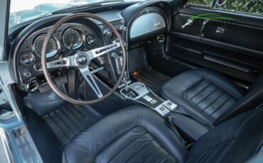 Chevrolet-Corvette-1966-6