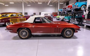 Chevrolet-Corvette-1966-Convertible-1