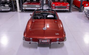 Chevrolet-Corvette-1966-Convertible-10