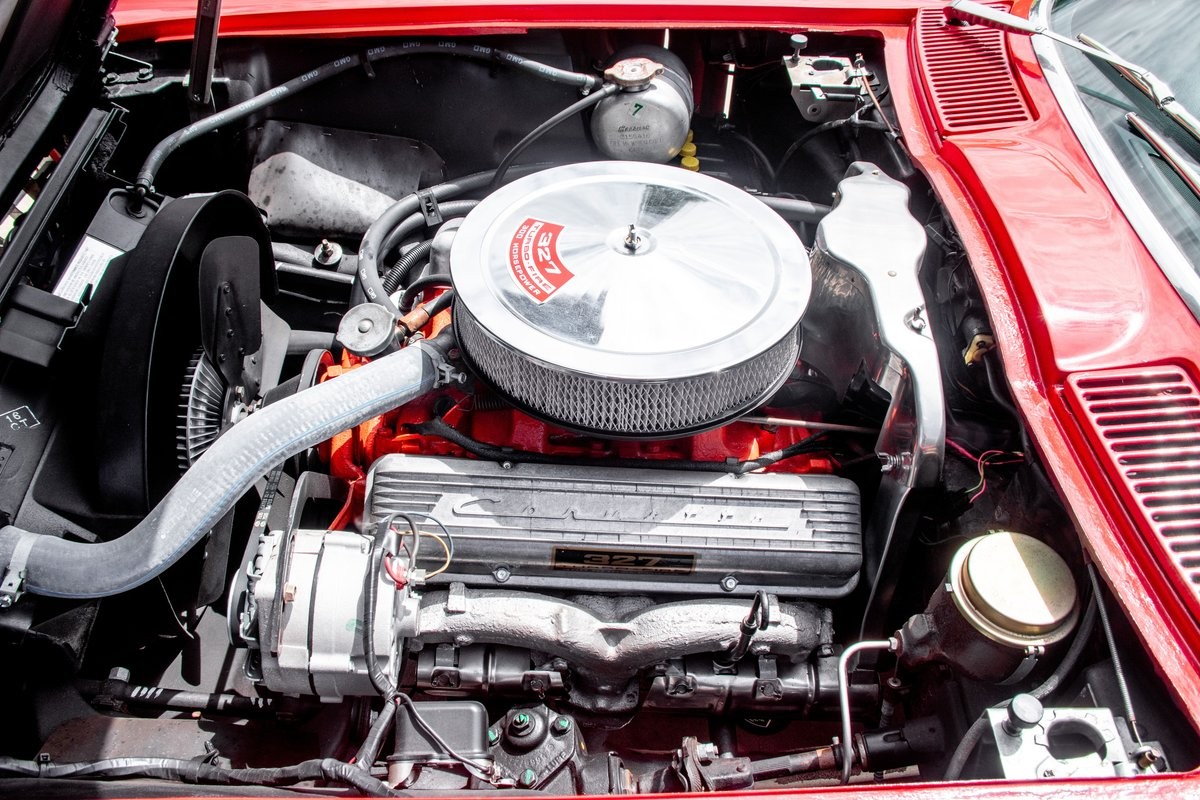 Chevrolet-Corvette-1966-Convertible-15