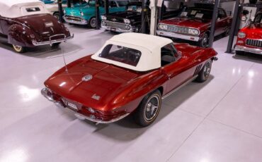 Chevrolet-Corvette-1966-Convertible-17