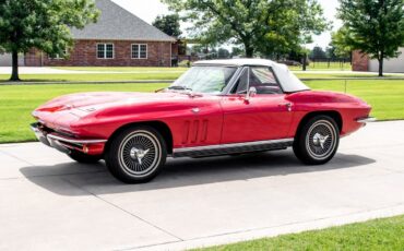 Chevrolet-Corvette-1966-Convertible-17
