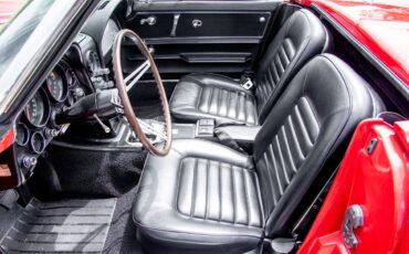 Chevrolet-Corvette-1966-Convertible-21
