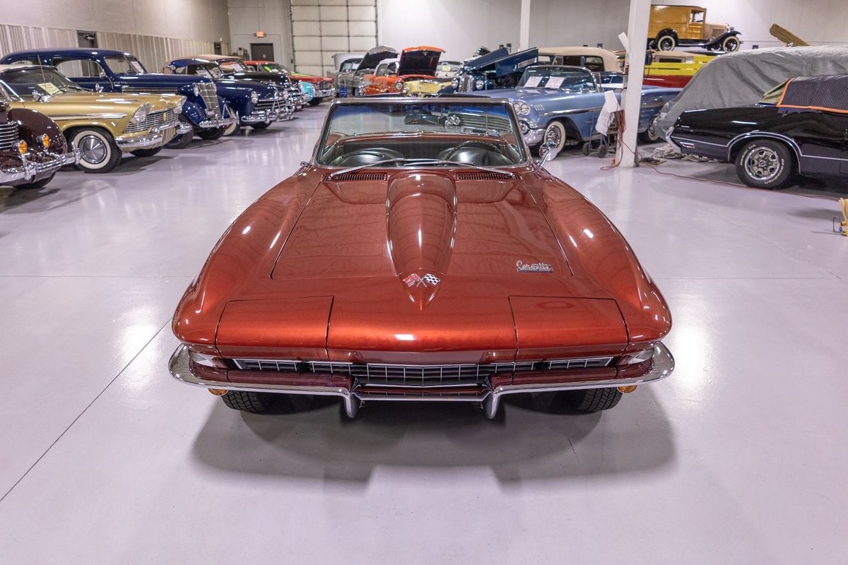 Chevrolet-Corvette-1966-Convertible-22