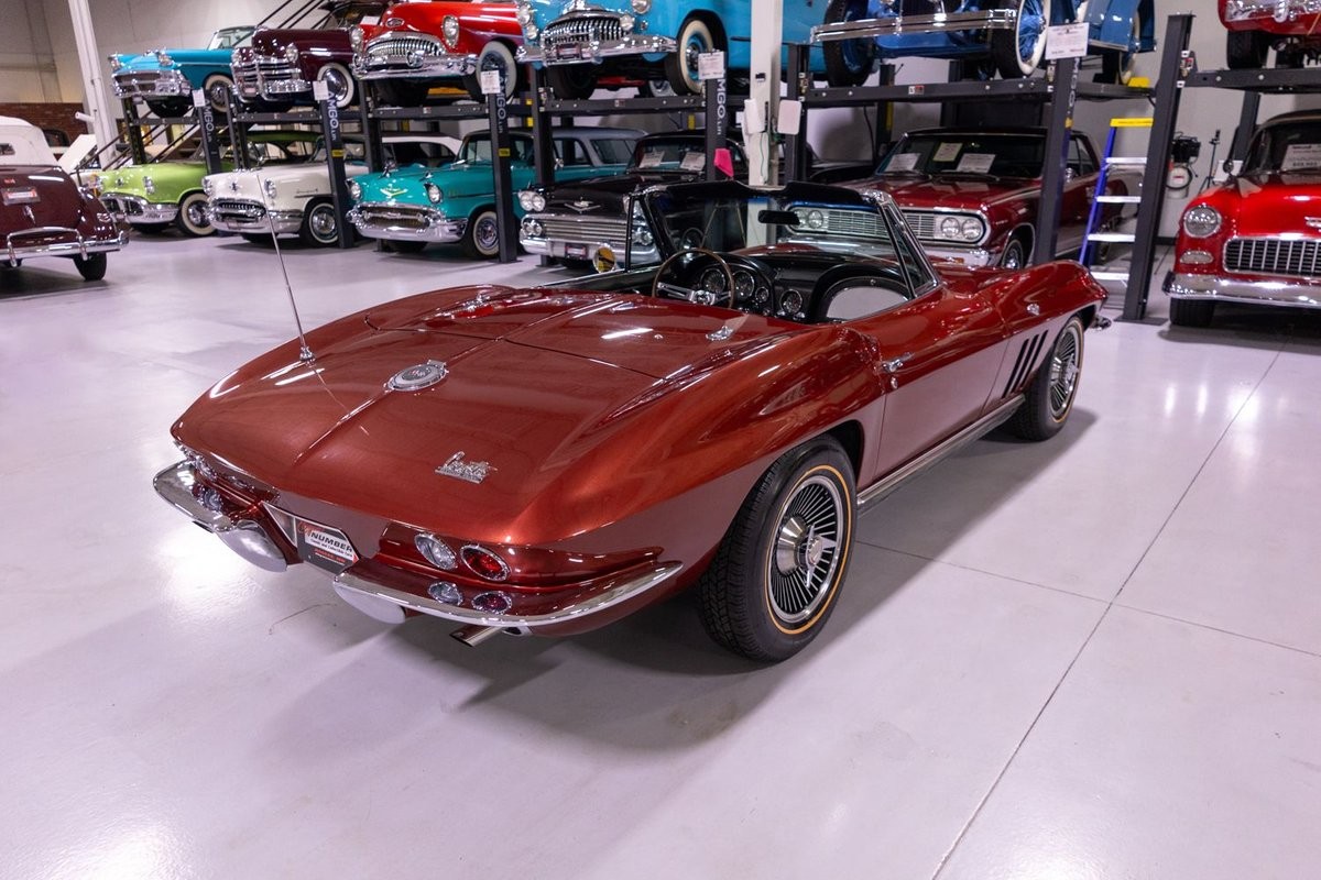 Chevrolet-Corvette-1966-Convertible-25