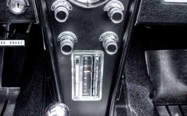 Chevrolet-Corvette-1966-Convertible-27