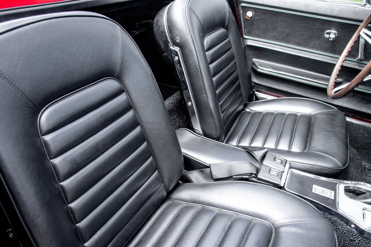Chevrolet-Corvette-1966-Convertible-31