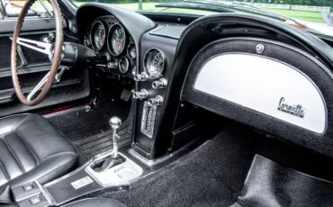 Chevrolet-Corvette-1966-Convertible-32