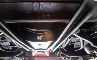 Chevrolet-Corvette-1966-Convertible-36