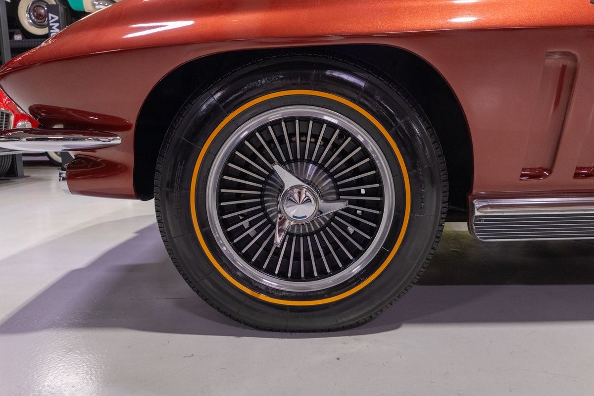 Chevrolet-Corvette-1966-Convertible-38