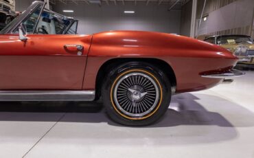 Chevrolet-Corvette-1966-Convertible-39