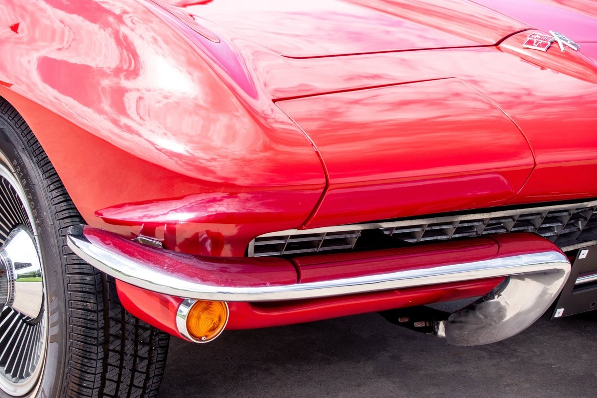 Chevrolet-Corvette-1966-Convertible-4