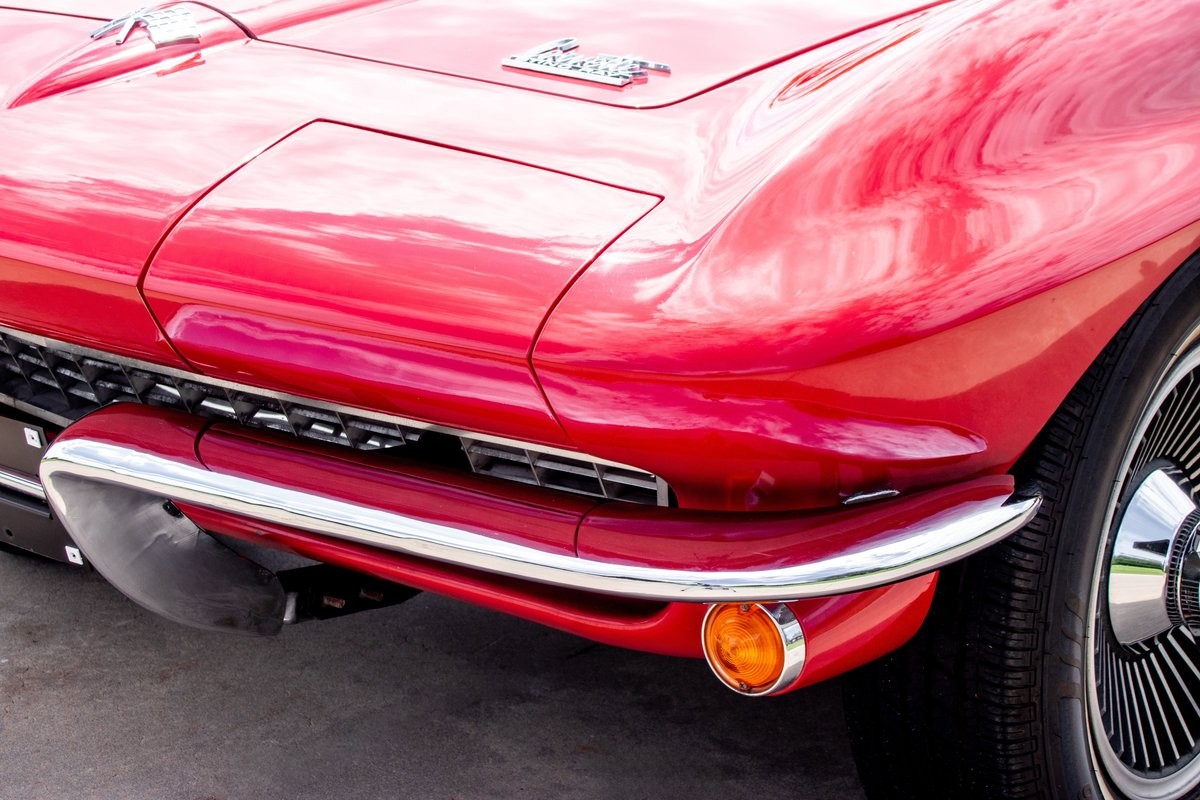 Chevrolet-Corvette-1966-Convertible-5
