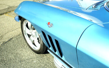 Chevrolet-Corvette-1966-Coupe-14